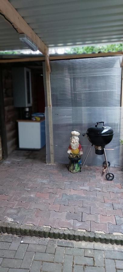 Urlaub Machen Direkt Am Irland Das Kinderparadies In Twisteden Im Grossen Garten Bei Privatleute Fur Maximal Sechs Personen Кевелар Екстер'єр фото