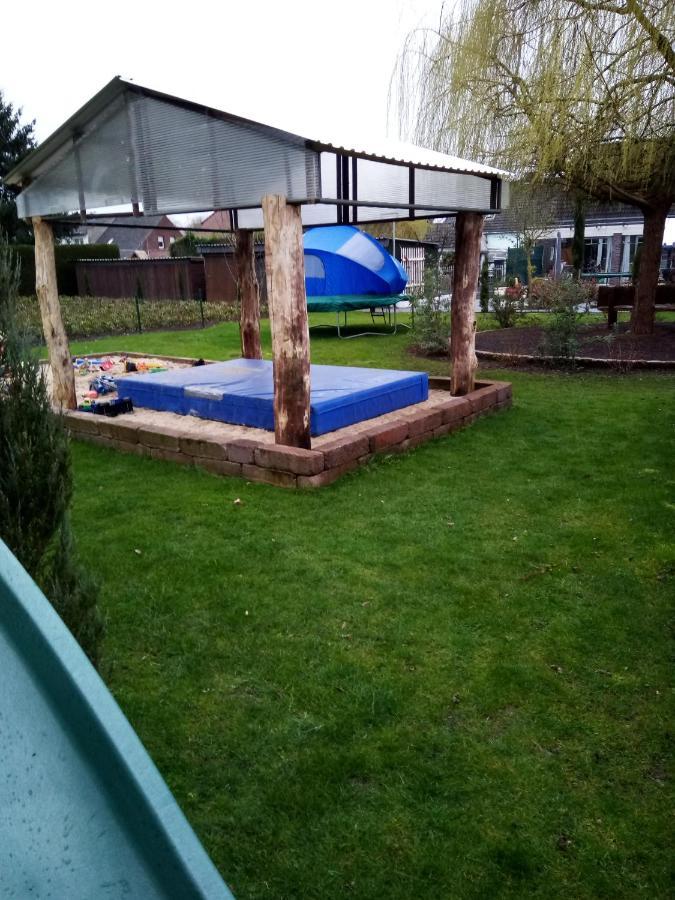 Urlaub Machen Direkt Am Irland Das Kinderparadies In Twisteden Im Grossen Garten Bei Privatleute Fur Maximal Sechs Personen Кевелар Екстер'єр фото